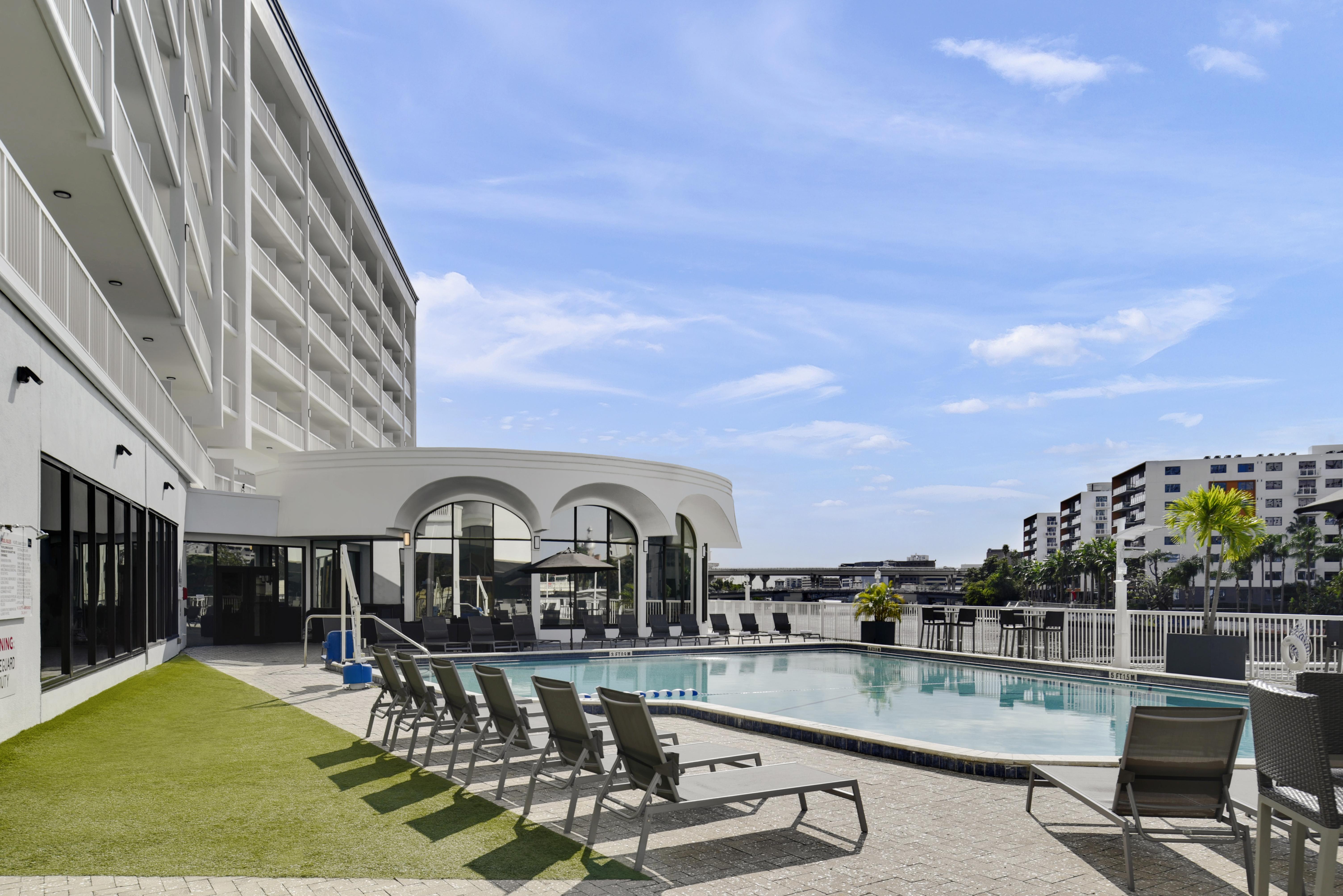 Hotel Tampa Riverwalk Esterno foto